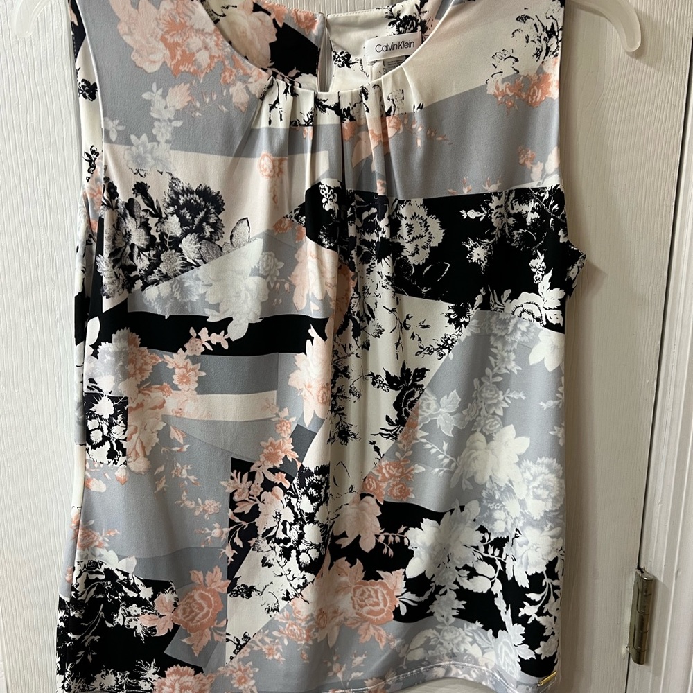 Calvin Klein Sleeveless Dress Shirt, women’s XL